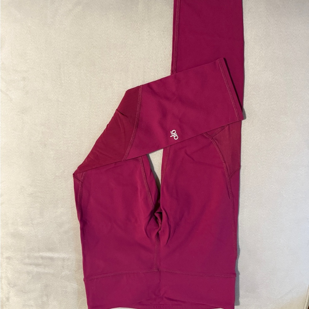 ALO Yoga Red Ankle Cropped Pants